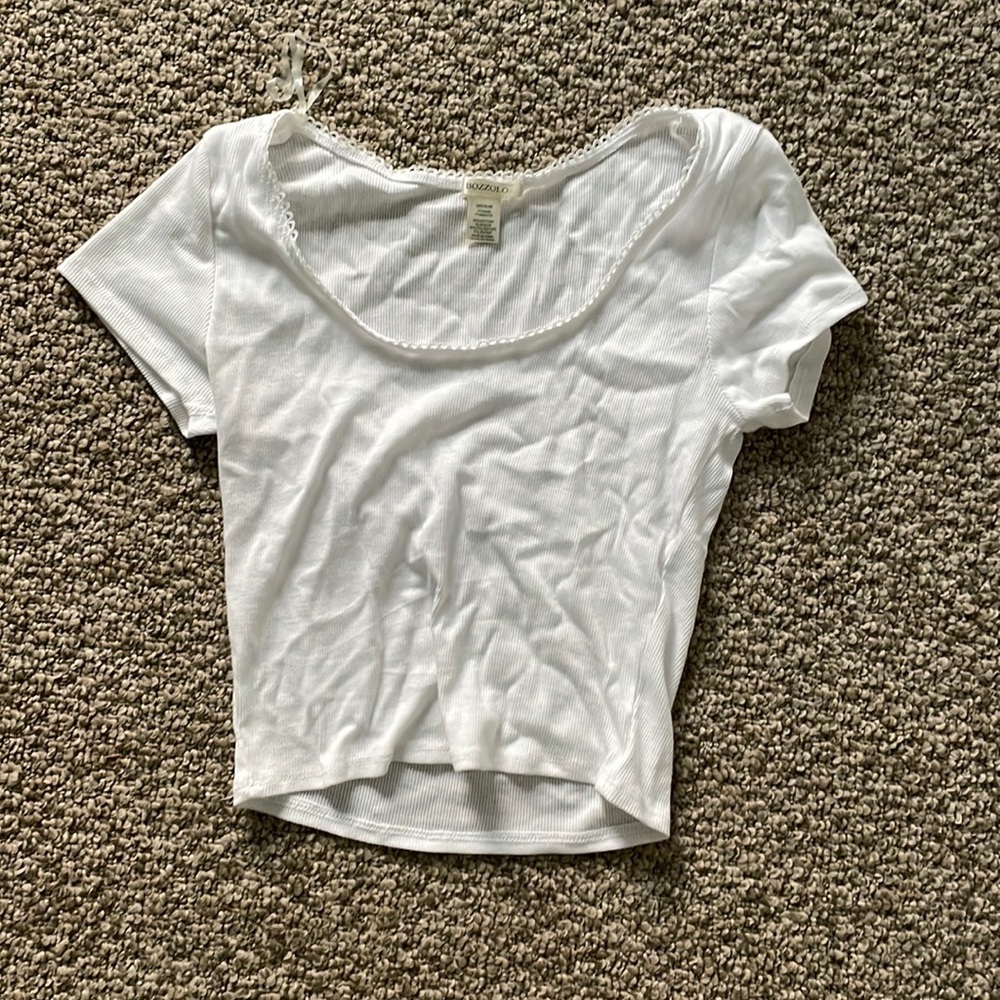 Cute white T! Never worn!